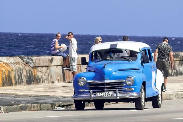 Transportation in Cuba: All About Taxis, Buses and Trains
